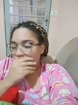 Esquetadinhas online show from June 17, 2026, 11:25 pm