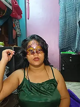 Snapshot of horny_couple789 chatting on June 22, 2026, 6:49 pm horny couple789 online show from June 22, 2026, 6:49 pm
