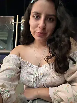 Snapshot of Selenyx_3 chatting on July 16, 2026, 12:40 am Selenyx 3 online show from July 16, 2026, 12:40 am