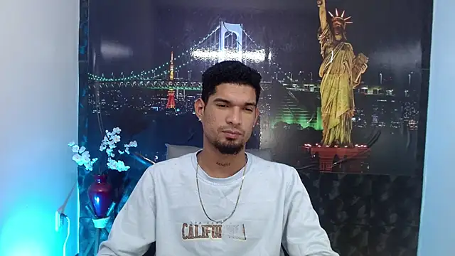 Snapshot of Carlos_eclipse chatting on July 24, 2026, 7:54 pm Carlos eclipse online show from July 24, 2026, 7:54 pm