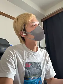 Snapshot of shu_iori chatting on July 14, 2026, 4:06 am shu iori online show from July 14, 2026, 4:06 am