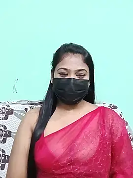 Snapshot of Sweathatamil chatting on July 2, 2026, 4:35 pm Sweathatamil online show from July 2, 2026, 4:35 pm