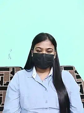 Snapshot of Sweathatamil chatting on July 3, 2026, 8:15 pm Sweathatamil online show from July 3, 2026, 8:15 pm
