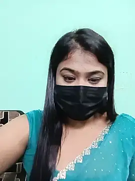 Snapshot of Sweathatamil chatting on July 28, 2026, 8:52 pm Sweathatamil online show from July 28, 2026, 8:52 pm