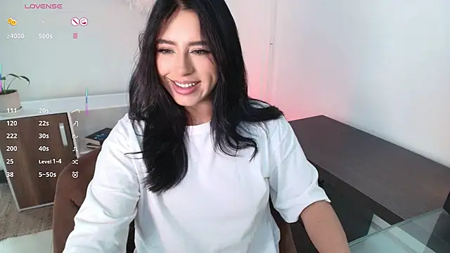 Snapshot of Isa_vargas_ chatting on June 14, 2026, 9:05 pm Isa vargas online show from June 14, 2026, 9:05 pm