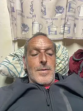 Snapshot of GeldenKuy chatting on June 29, 2026, 5:12 pm GeldenKuy online show from June 29, 2026, 5:12 pm