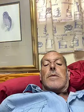 Snapshot of GeldenKuy chatting on July 31, 2026, 12:59 pm GeldenKuy online show from July 31, 2026, 12:59 pm