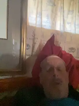 Snapshot of GeldenKuy chatting on July 22, 2026, 3:03 pm GeldenKuy online show from July 22, 2026, 3:03 pm