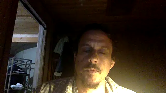 Snapshot of hawaiiguy620 chatting on June 15, 2026, 11:21 am hawaiiguy620 online show from June 15, 2026, 11:21 am