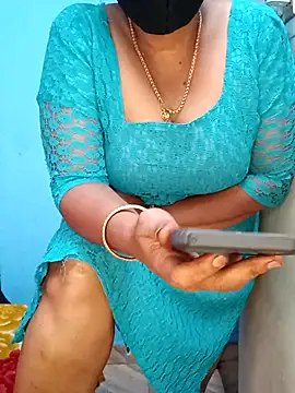 Snapshot of tamil_sarah chatting on July 12, 2026, 5:08 am tamil sarah online show from July 12, 2026, 5:08 am