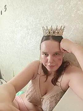 Snapshot of Sara_liss chatting on August 4, 2026, 9:47 am Sara liss online show from August 4, 2026, 9:47 am