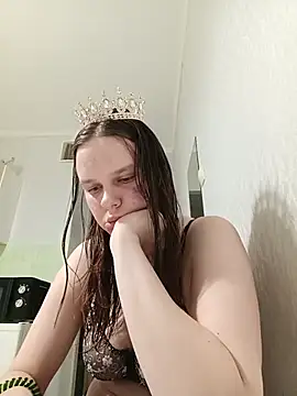 Snapshot of Sara_liss chatting on August 5, 2026, 3:50 pm Sara liss online show from August 5, 2026, 3:50 pm