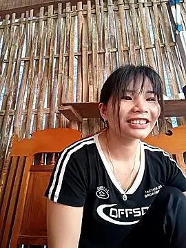 Snapshot of TaraLia chatting on June 11, 2026, 1:05 am TaraLia online show from June 11, 2026, 1:05 am