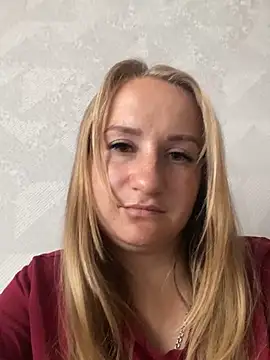 Emilia kis online show from June 12, 2026, 10:46 am