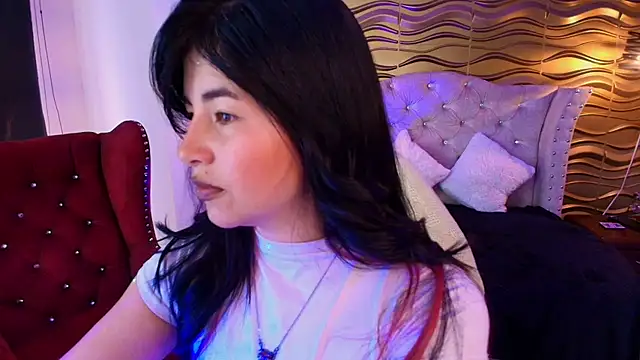  Ninaharpper online show from July 21, 2026, 12:39 pm