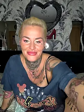 InkedMissLaBaehm online show from June 22, 2026, 8:39 pm