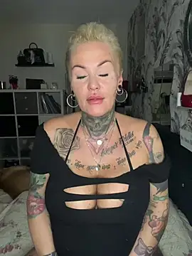 InkedMissLaBaehm online show from July 17, 2026, 10:18 pm