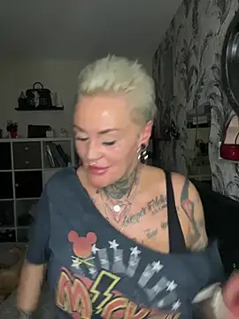 InkedMissLaBaehm online show from July 15, 2026, 10:39 pm
