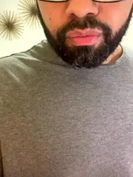 Snapshot of CloudyPapi_Downlow chatting on June 16, 2026, 9:26 pm CloudyPapi Downlow online show from June 16, 2026, 9:26 pm