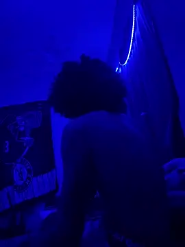 XxtryFire online show from June 17, 2026, 4:23 am