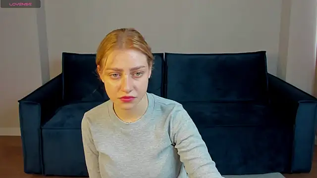 Snapshot of Victoria_Velvett chatting on June 23, 2026, 1:25 am Victoria Velvett online show from June 23, 2026, 1:25 am