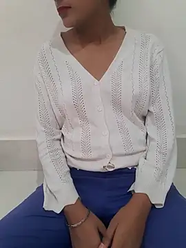 Riya5677 online show from June 17, 2026, 3:50 am