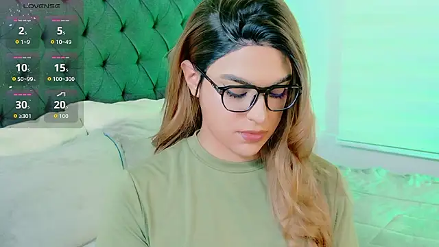 Snapshot of Scarlethvhonparker chatting on February 28, 2026, 11:04 pm Scarlethvhonparker online show from February 28, 2026, 11:04 pm