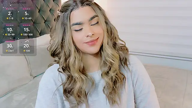 Snapshot of Scarlethvhonparker chatting on November 8, 2025, 1:20 am Scarlethvhonparker online show from November 8, 2025, 1:20 am