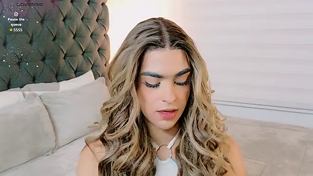 Snapshot of Scarlethvhonparker chatting on November 4, 2025, 2:04 am Scarlethvhonparker online show from November 4, 2025, 2:04 am