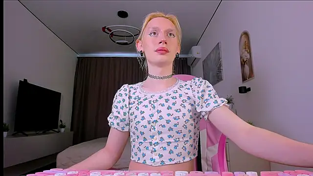Snapshot of _Maybe_Baby chatting on July 25, 2026, 1:39 pm Maybe Baby online show from July 25, 2026, 1:39 pm