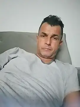 Snapshot of Leandrosafado chatting on June 12, 2026, 2:53 am Leandrosafado online show from June 12, 2026, 2:53 am