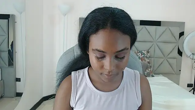 Snapshot of lily_mendoza chatting on July 30, 2026, 7:35 pm lily mendoza online show from July 30, 2026, 7:35 pm