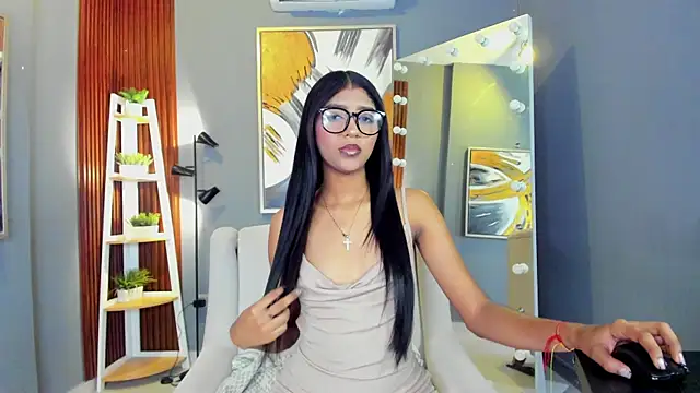 Snapshot of Yintaish chatting on July 8, 2026, 11:44 am Yintaish online show from July 8, 2026, 11:44 am