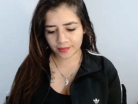 Snapshot of Luna_zoe chatting on June 25, 2026, 10:37 pm Luna zoe online show from June 25, 2026, 10:37 pm
