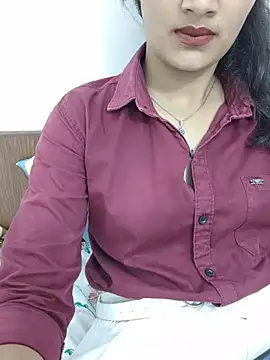 Snapshot of Ritika_jha01 chatting on July 7, 2026, 6:47 am Ritika jha01 online show from July 7, 2026, 6:47 am