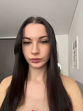 PrivateVictoria online show from June 18, 2026, 1:05 pm