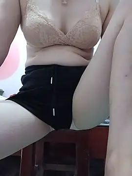 Snapshot of Bong_Hoa chatting on June 18, 2026, 3:16 am Bong Hoa online show from June 18, 2026, 3:16 am