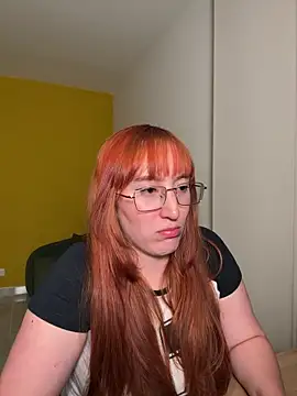 HeyLizaBeth online show from June 14, 2026, 2:24 am