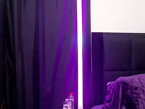 Snapshot of AfricanBrownEyes chatting on June 17, 2026, 5:56 pm AfricanBrownEyes online show from June 17, 2026, 5:56 pm