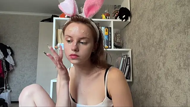 Snapshot of Mollybeans chatting on July 27, 2026, 1:18 pm Mollybeans online show from July 27, 2026, 1:18 pm