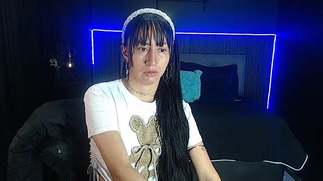 Sophia w  online show from June 22, 2026, 1:30 pm