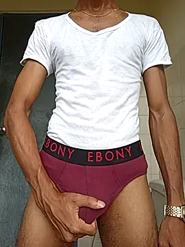 UR skinny boy online show from June 15, 2026, 2:56 am