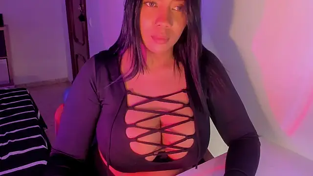 Snapshot of NicolePasqualott chatting on May 6, 2026, 7:51 pm NicolePasqualott online show from May 6, 2026, 7:51 pm