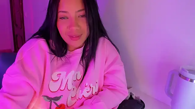 NicolePasqualott online show from February 10, 2026, 9:25 pm