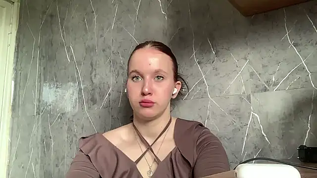 DarnellUsrey online show from June 19, 2026, 8:53 am