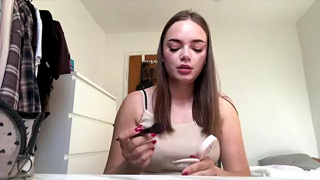beautifulMira online show from June 18, 2026, 7:18 am