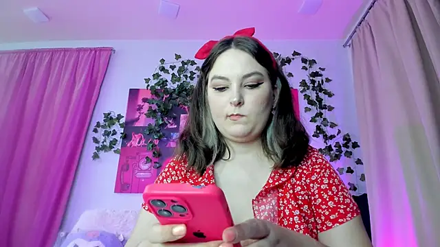 BurleskKate online show from June 17, 2026, 5:45 pm