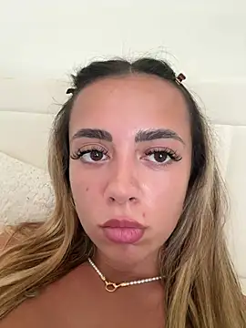 Harrietbronzex online show from June 27, 2026, 1:50 pm