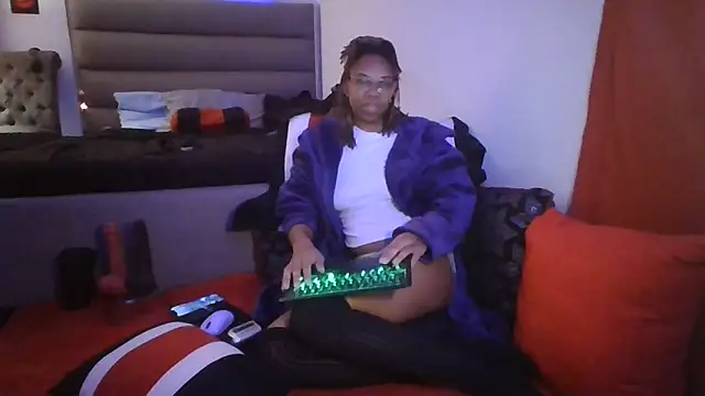 Opal Rainbow online show from March 21, 2026, 1:29 am