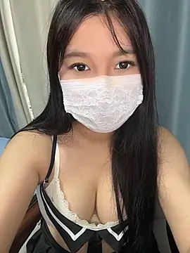 yiyi-love online show from June 29, 2026, 9:05 am